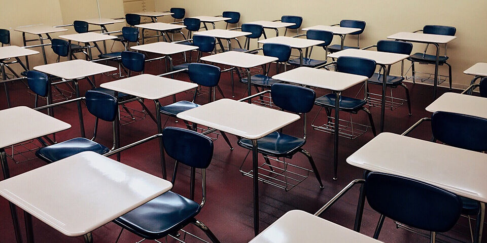 blog_the difference between a community college and a university